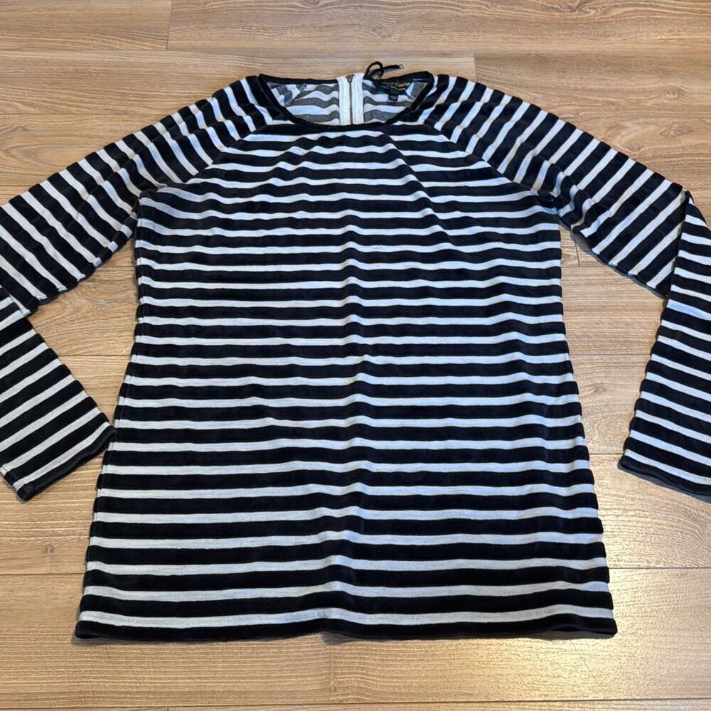 Juicy couture black and white striped long sleeve with‎ gold zipper on back size